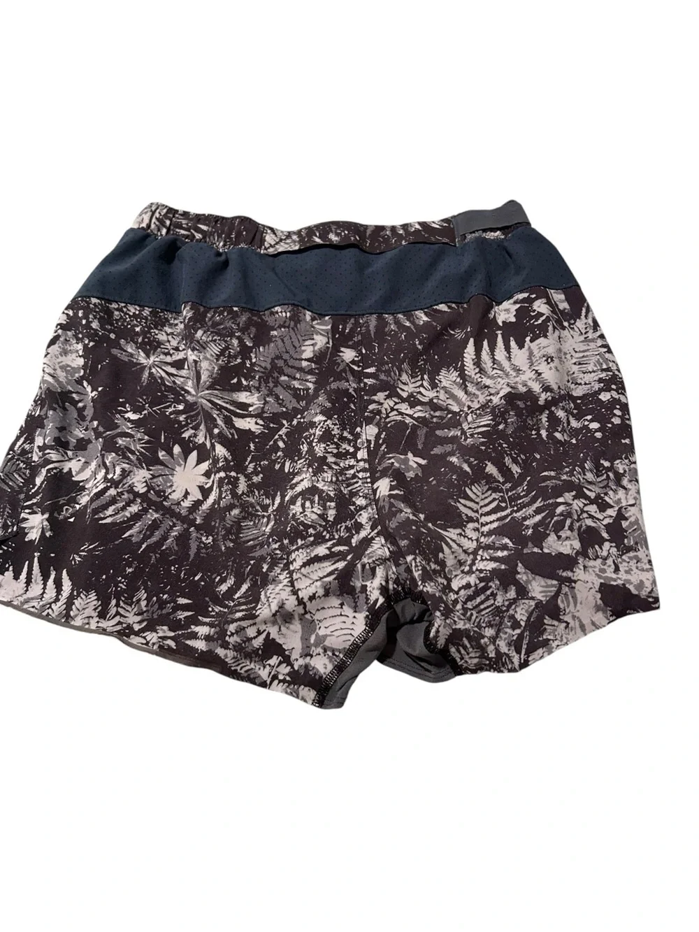 Lululemon men’s shorts size small